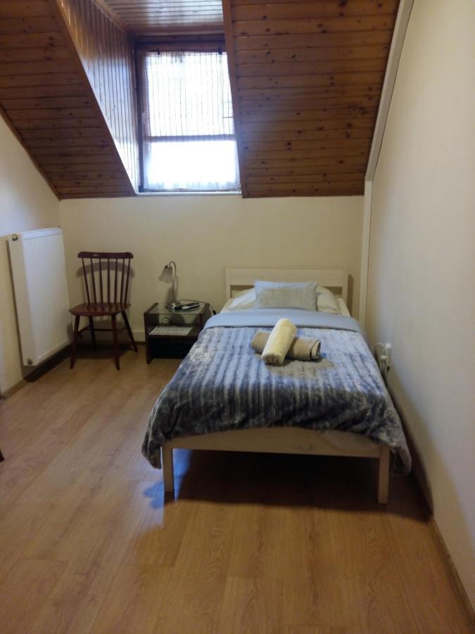Bed and Breakfast Retro Panzio Печ Екстер'єр фото