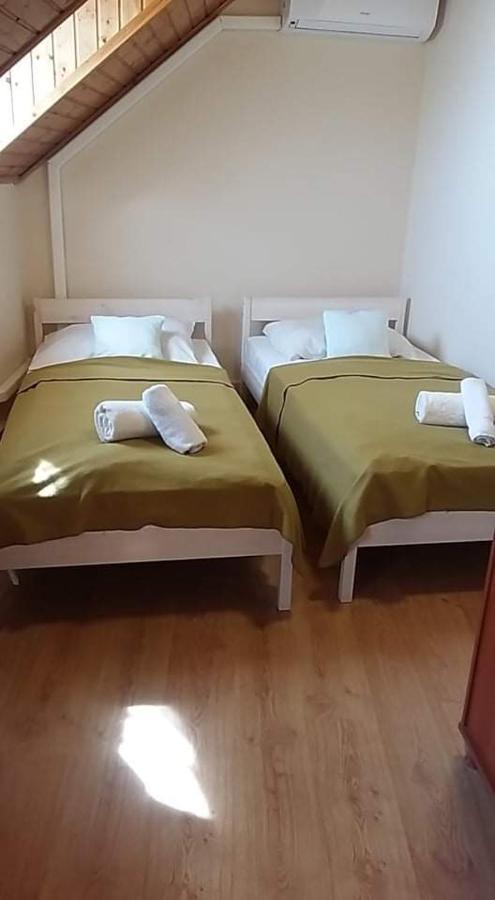 Bed and Breakfast Retro Panzio Печ Екстер'єр фото