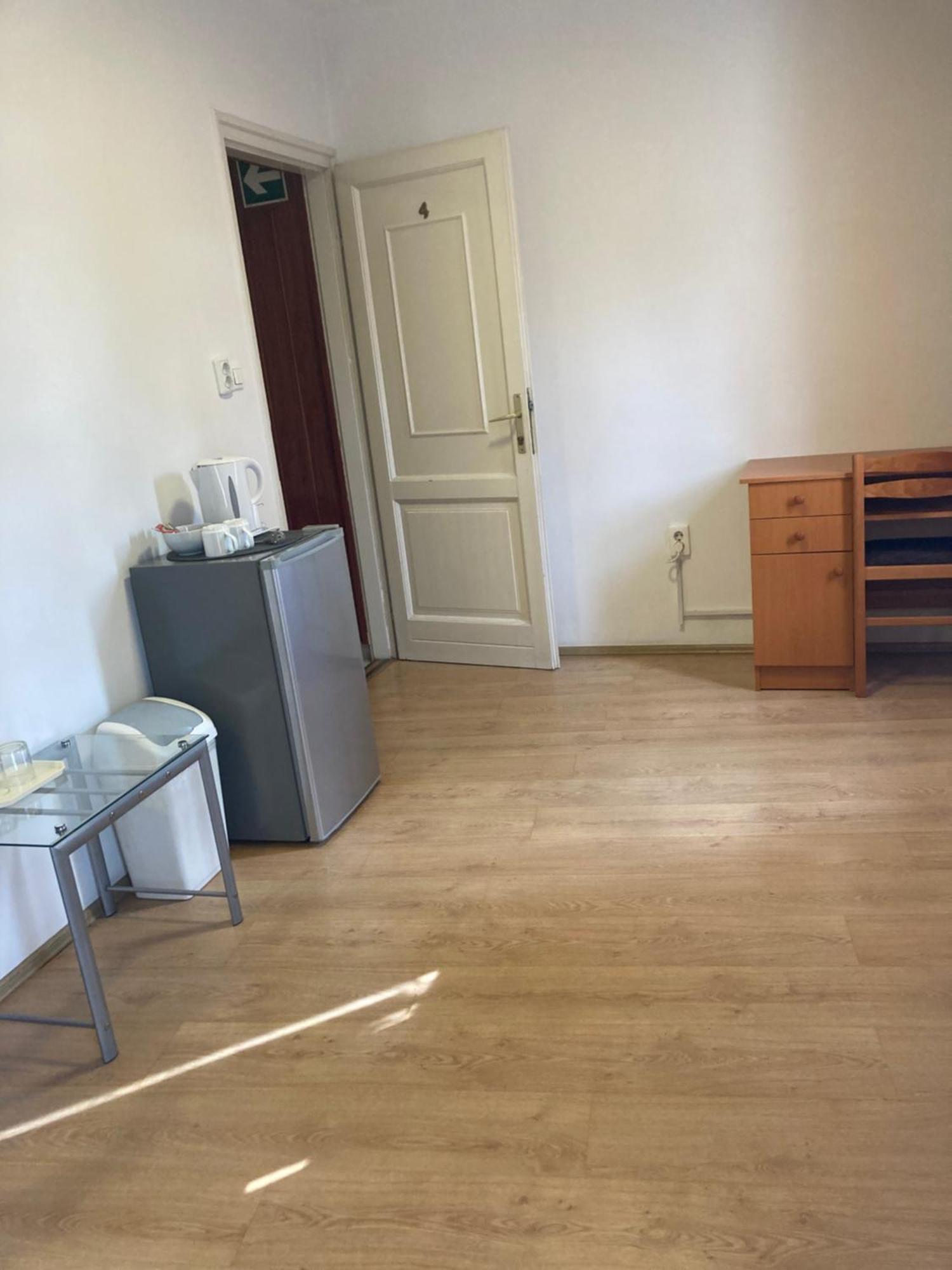 Bed and Breakfast Retro Panzio Печ Екстер'єр фото